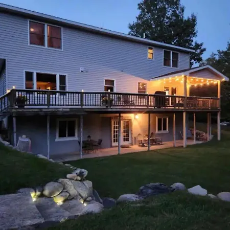 4Br Retreat W Studio Apt Big Yard & Fire Pit